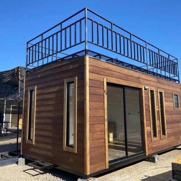 Cafetería Modular de 18m² con Doble Baño y Equipamiento Completo